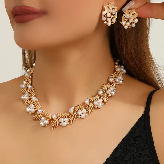 18k Gold plated pearl Necklace with Earrings
